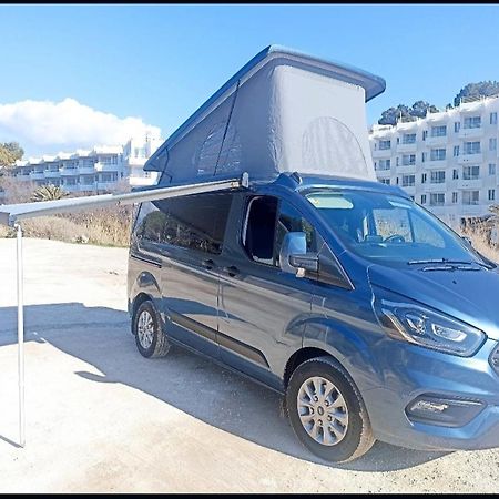 Ford Transit Custom Camper Hotel Palma de Mallorca Bagian luar foto
